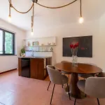 Antico Borgo Delle Rose Farma *