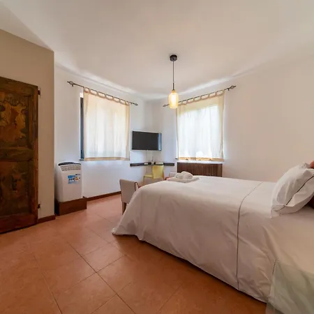 Antico Borgo Delle Rose