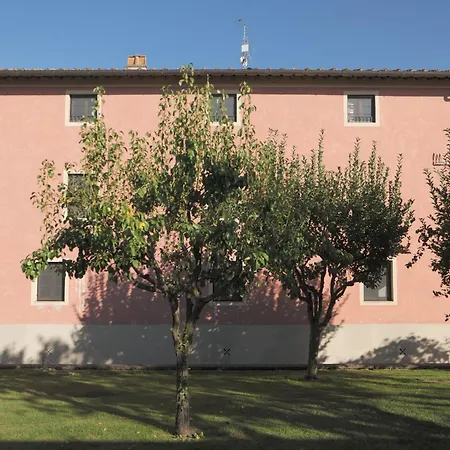 Antico Borgo Delle Rose Farma *